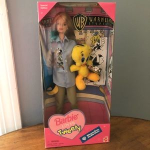 Barbie Loves Tweety